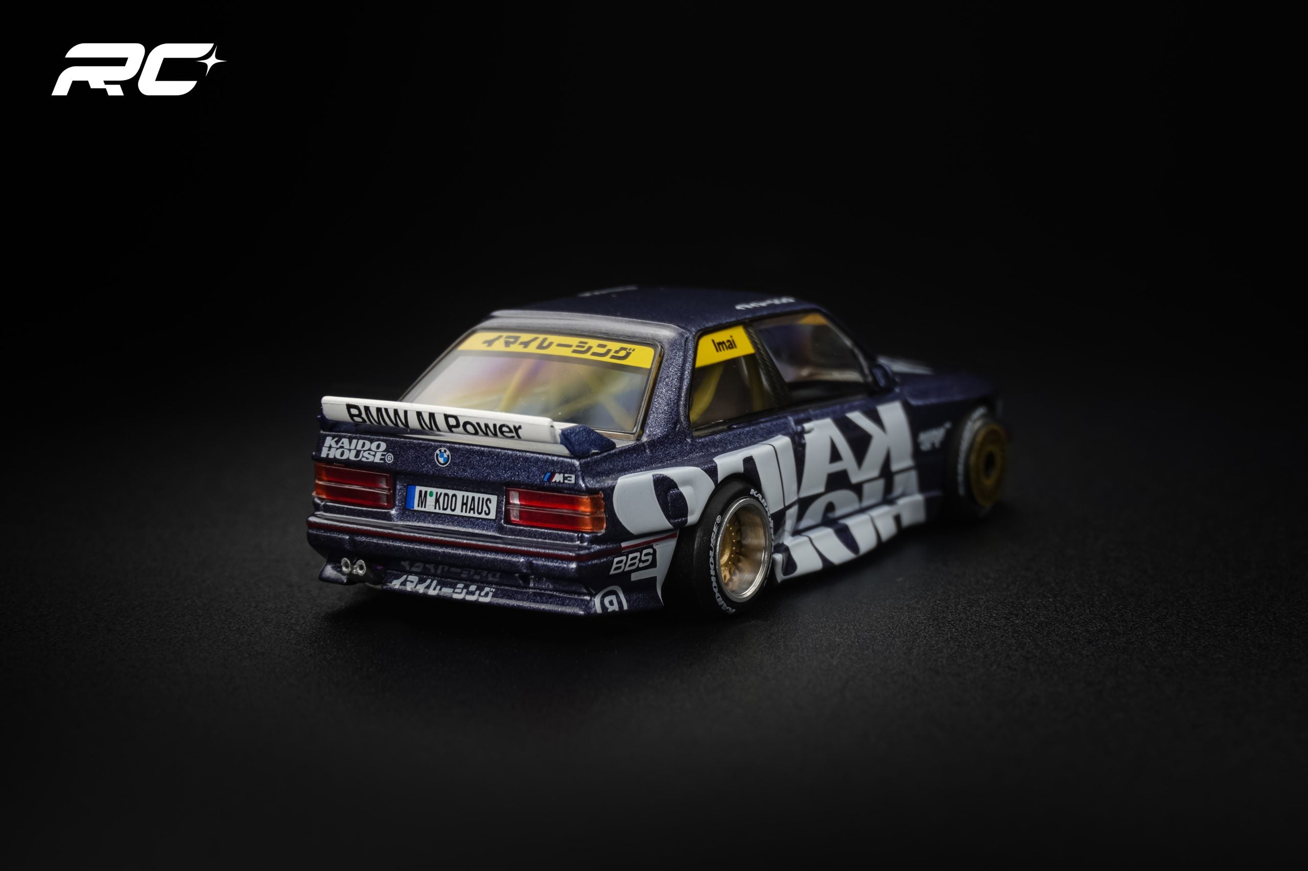 Kaido House + MINIGT BMW M3 (E30) Kaido Works V1