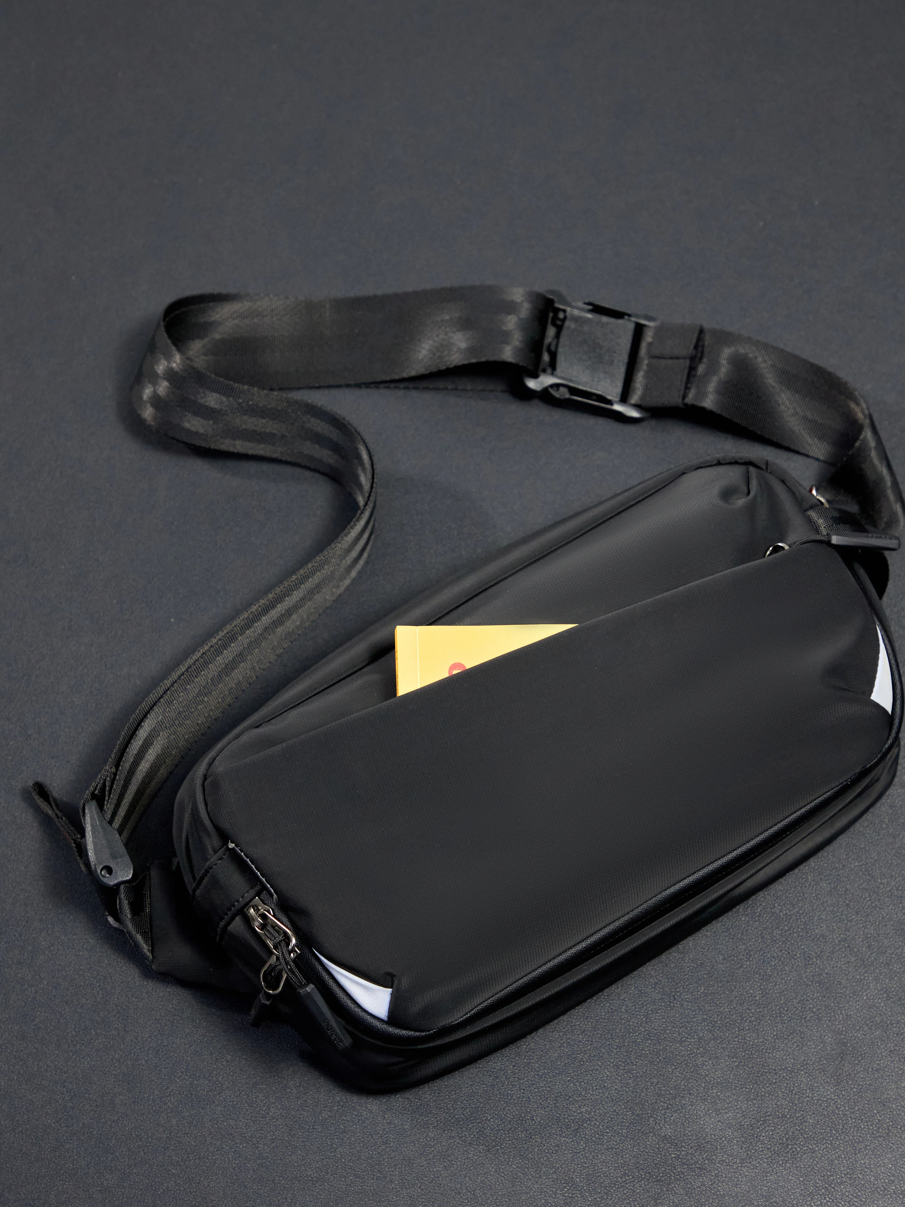 Shoulder Bag | A stylish bag that fits almost everything