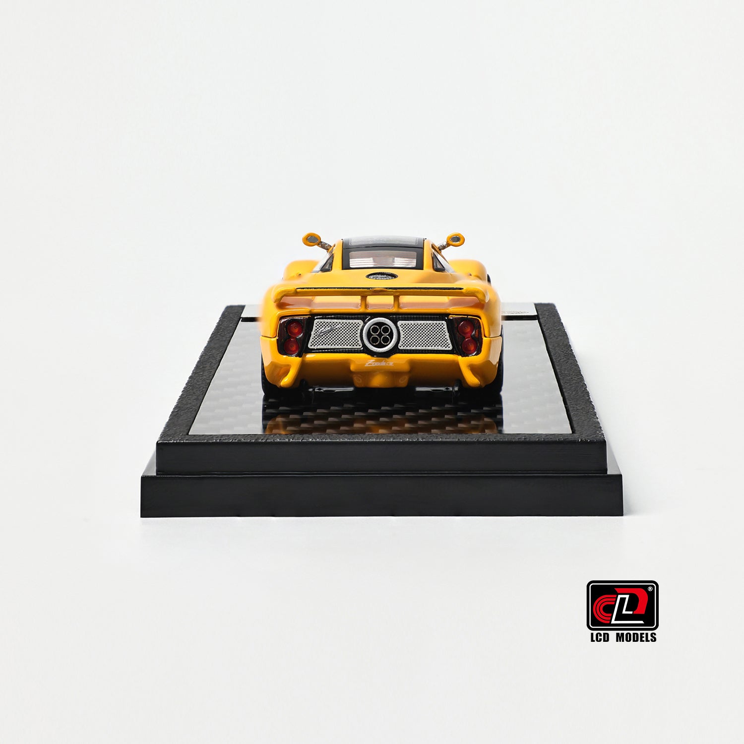 LCD 1:64 Pagani Zonda Yellow