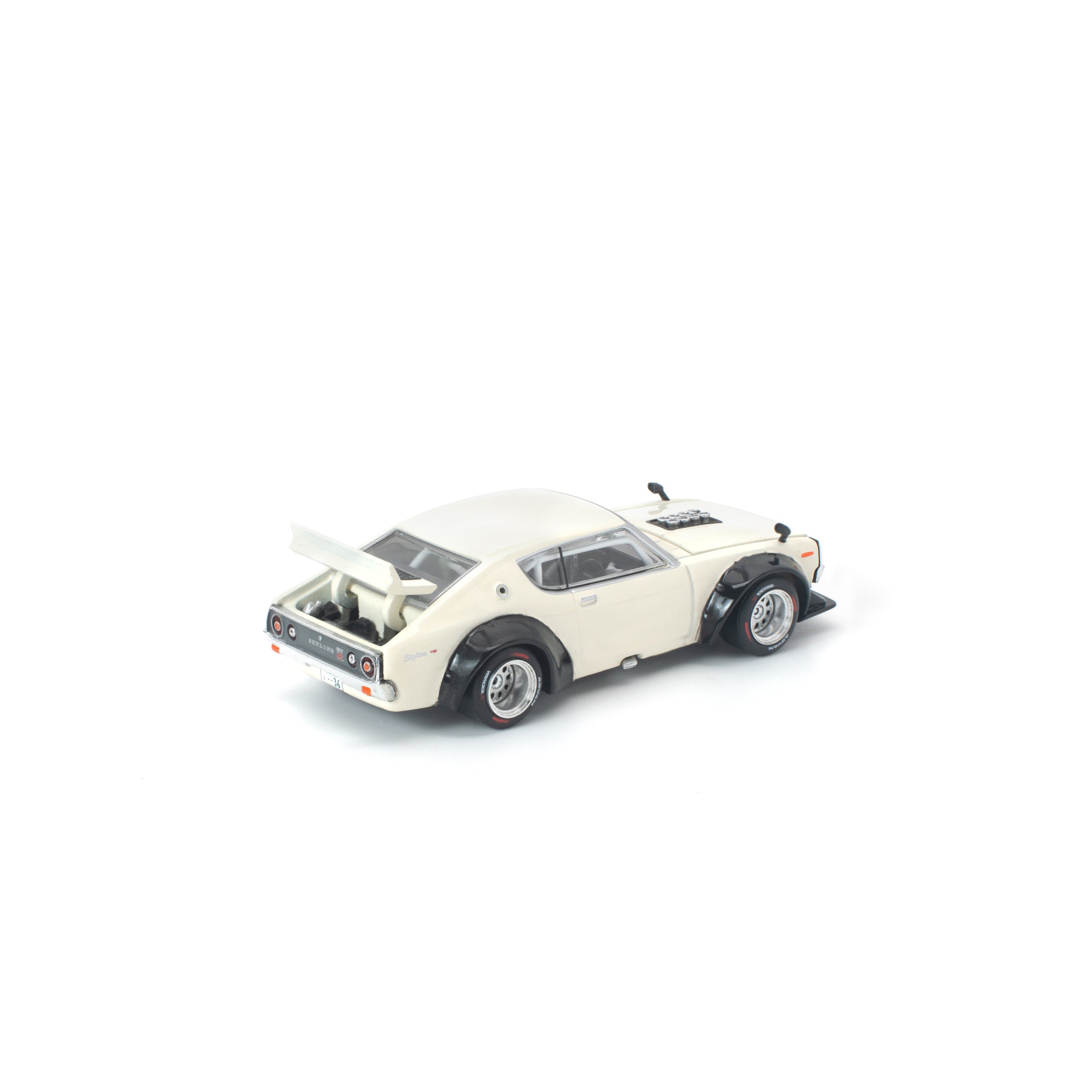 POP RACE 1/64 - KPGC110 KENMERI WHITE