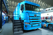 GCD 1/64 LBWK MITSUBISHI FUSO SUPER GREAT Container Truck