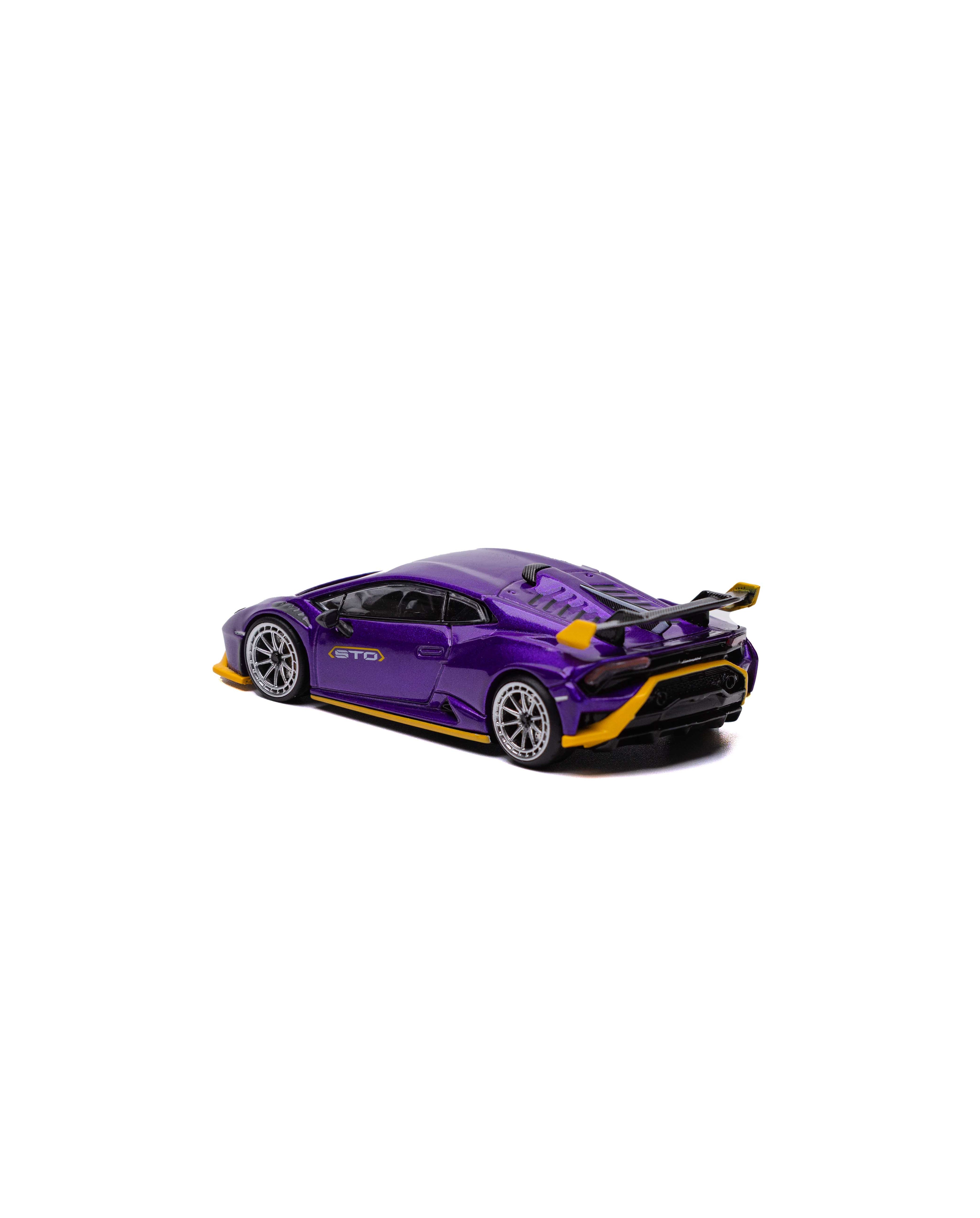 1:64 Lamborghini Huracán STO , Purple D MODEL BEAUTY ON WHEELS