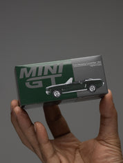 MINIGT - 1/64 福特野马敞篷车 1964 高原绿