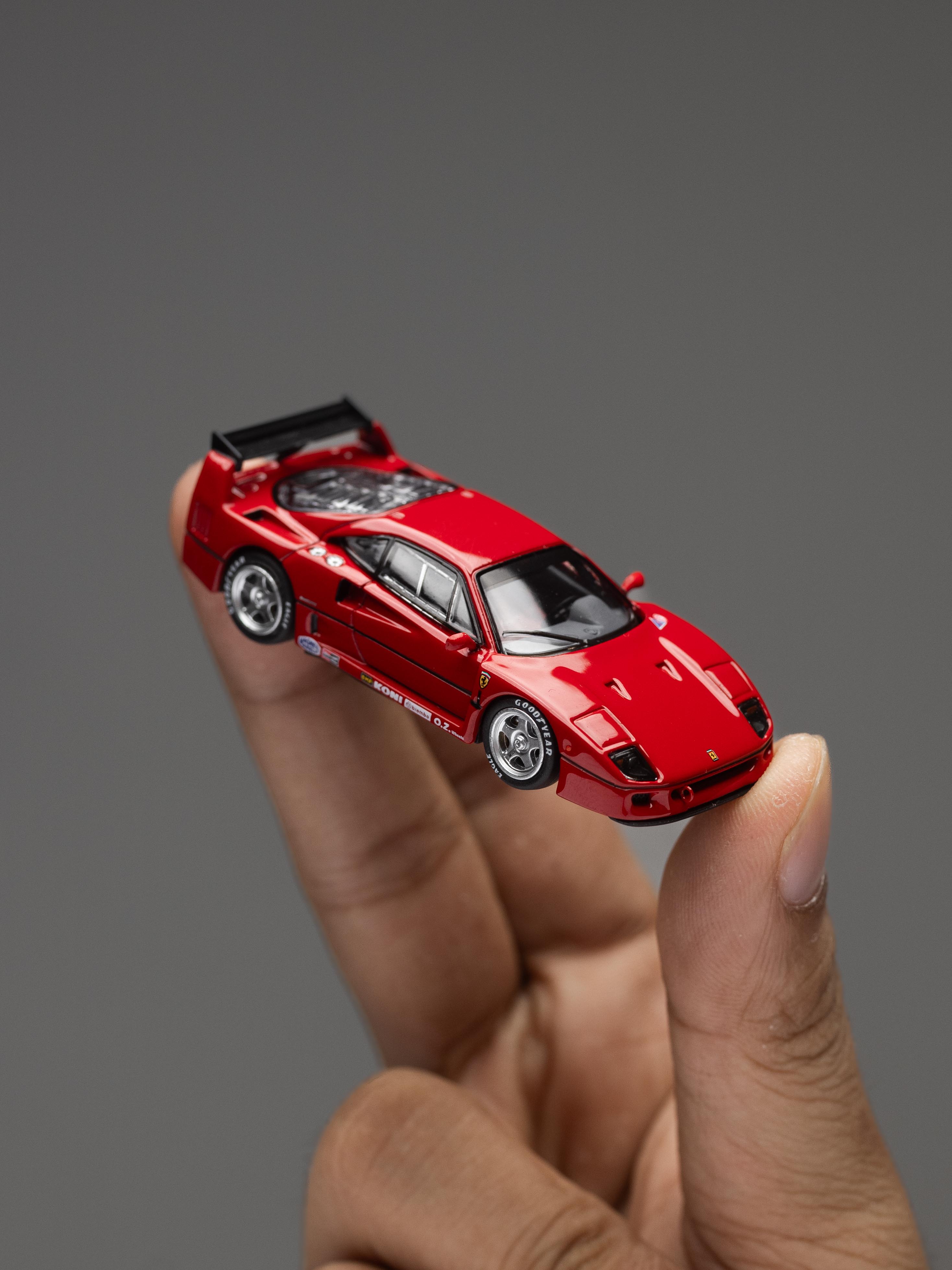 Tarmac Works 1:64 Ferrari F40 Red (T64R-076-RE2)