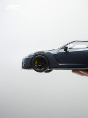 MOTORHELIX 1:18 日产 GT-R NISMO (R35) 特别版 2022 NISMO 隐形灰
