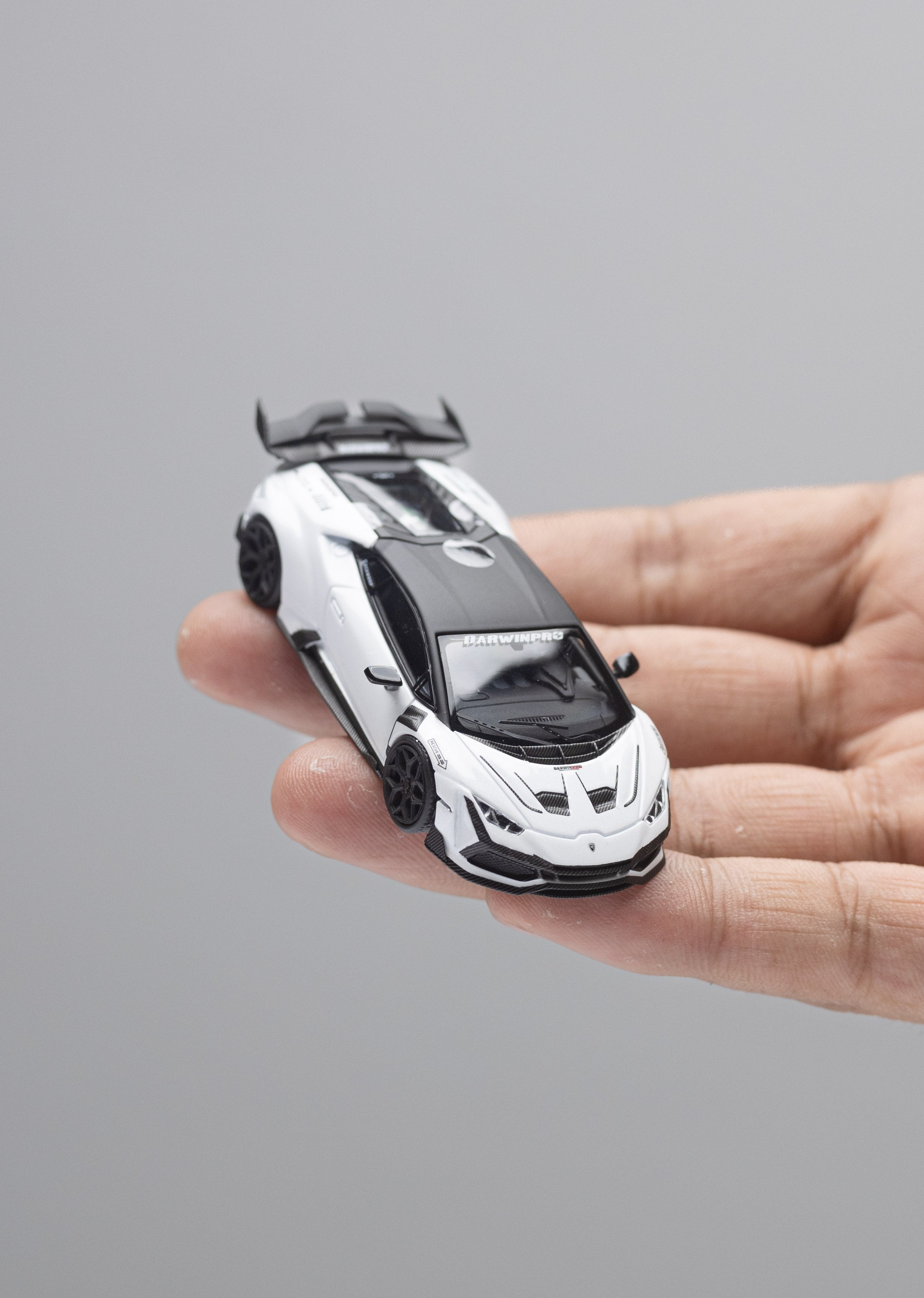 King Model 1:64 飓风 Huracan DarwinPRO "莉莉丝" Lilith WBK 金属白
