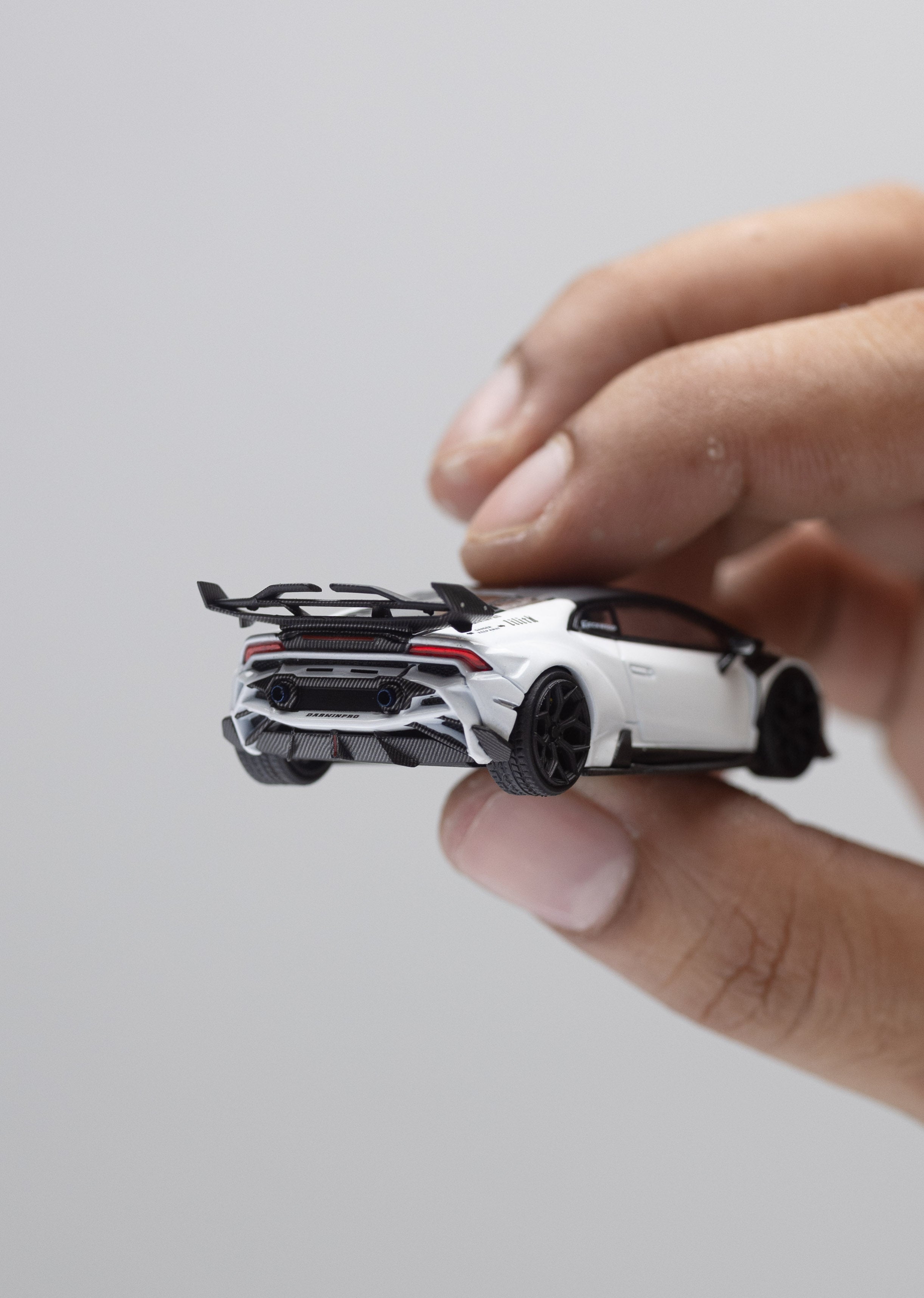 King Model 1:64 飓风 Huracan DarwinPRO "莉莉丝" Lilith WBK 金属白