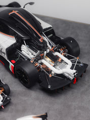 Set 1/18 and 1/64 LCD Pagani Huayra R Matte Pearl White