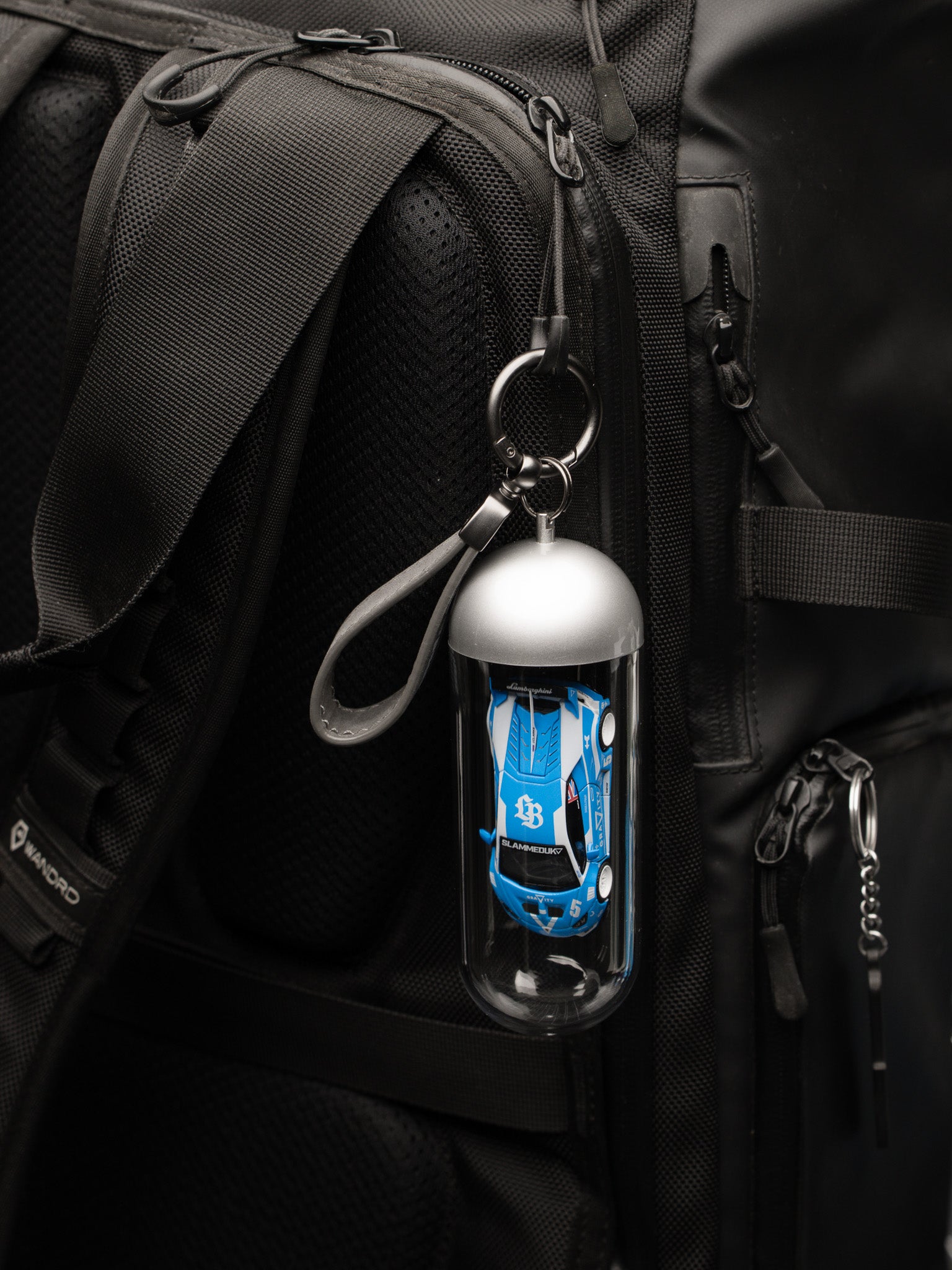 New Keychain for diecast scale 1/64 - Carpsule
