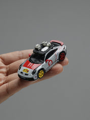 MINI GT：1/64 保时捷 911 Dakar “拉力叔叔” 左舵版