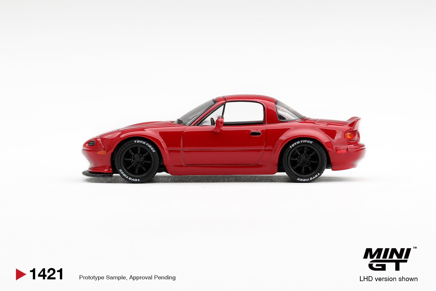 MINIGT 1/64 Mazda MX-5 (NA) Pandem Classic Red