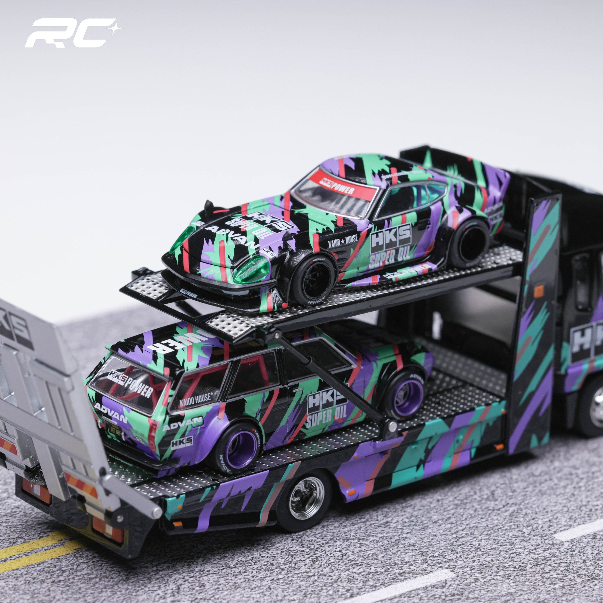 GCD 1:64 HKS Fuso Fighter Mk2 Double Deck Tow Model