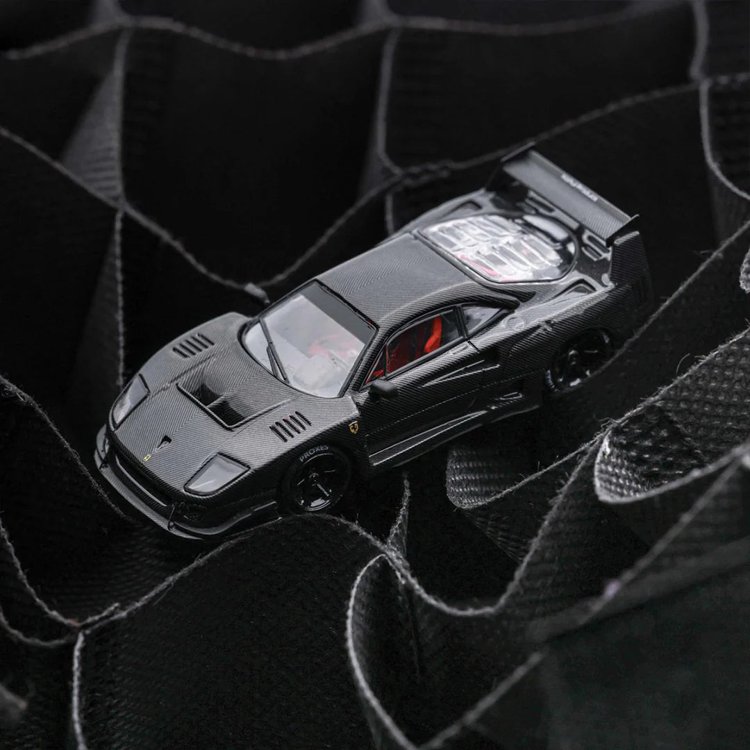 F40 BLACK CARBON GIFT BOX EDITION