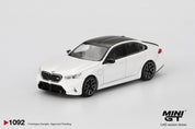MINIGT - 1/64 宝马M5 阿尔卑斯白
