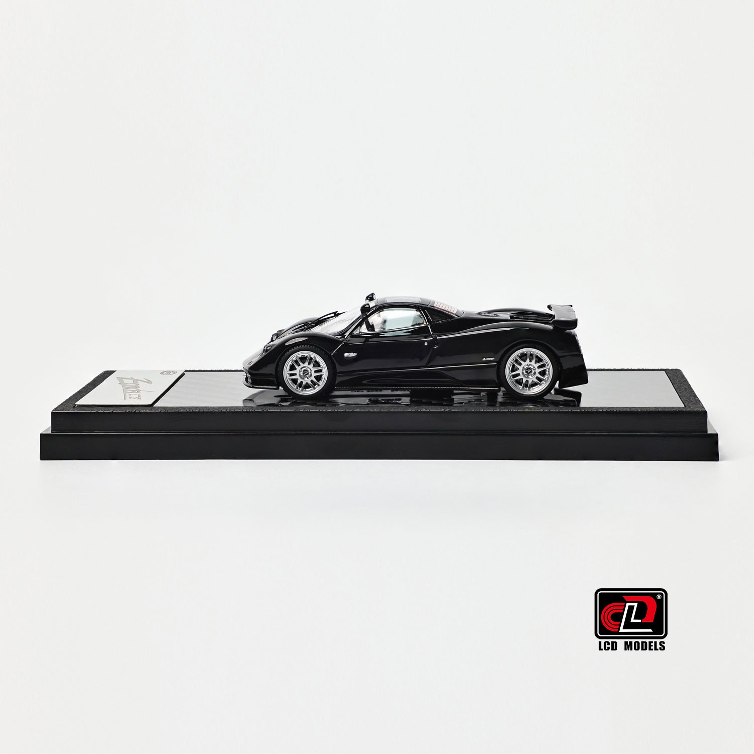 LCD 1:64 Pagani Zonda Black