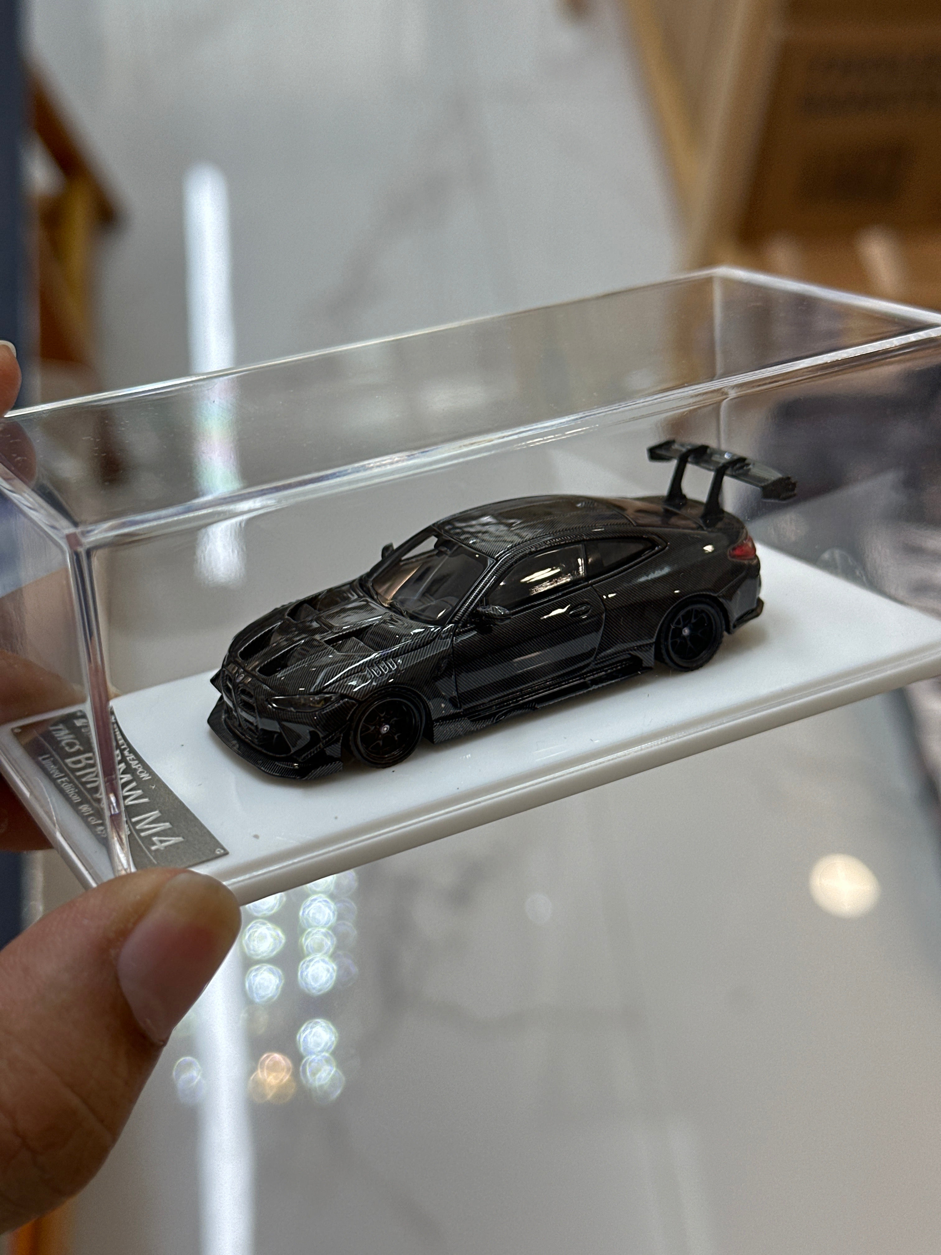 Street Weapon 1/64 BMW M4 Carbon Black