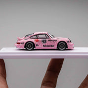 DCM 1:64 Singer 930 Turbo Study Block43 #43 粉色 限量500台