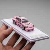 DCM 1:64 Singer 930 Turbo Study Block43 #43 粉色 限量500台