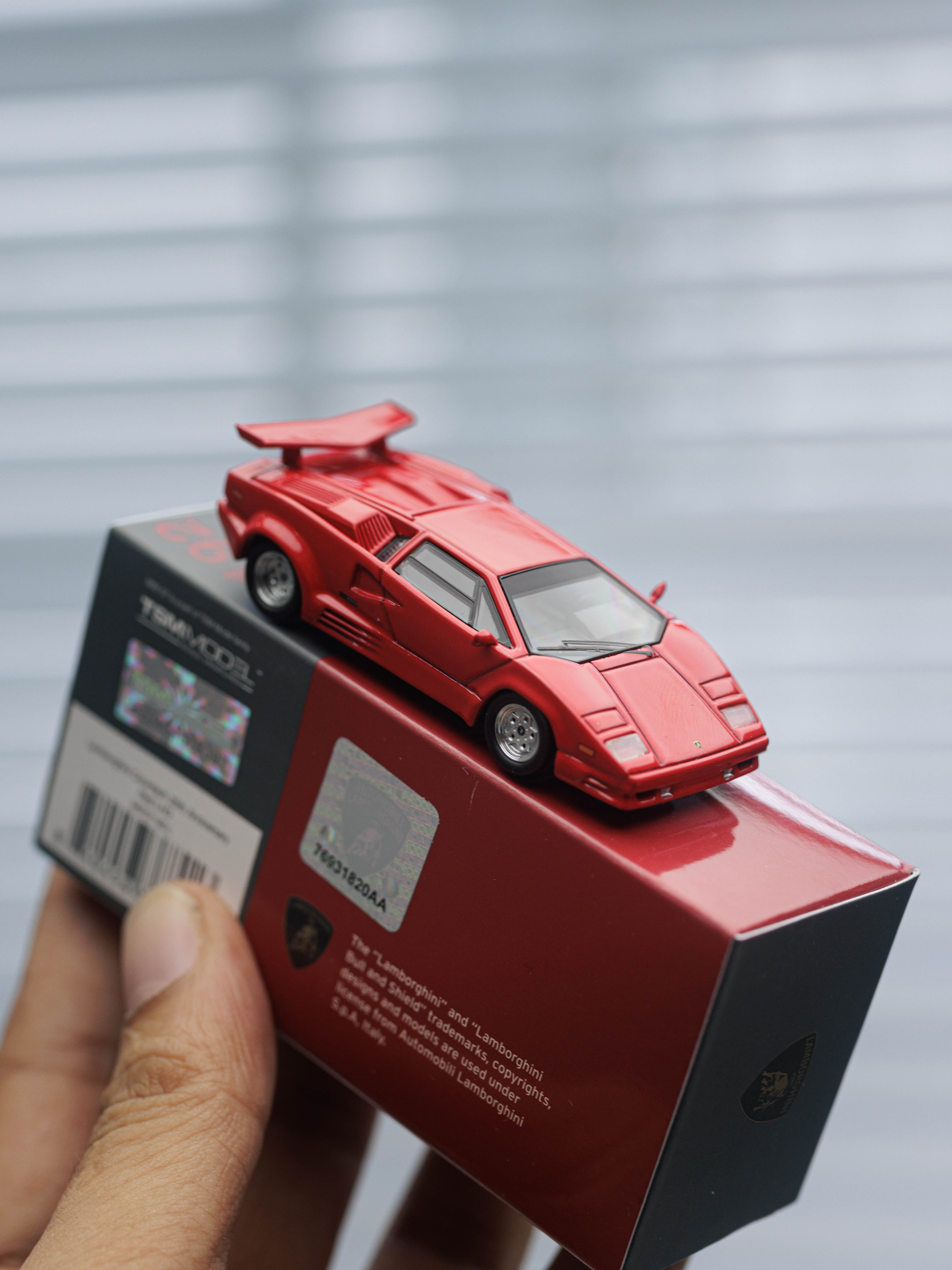 MINIGT 1/64 兰博基尼Countach 25周年纪念版 红色