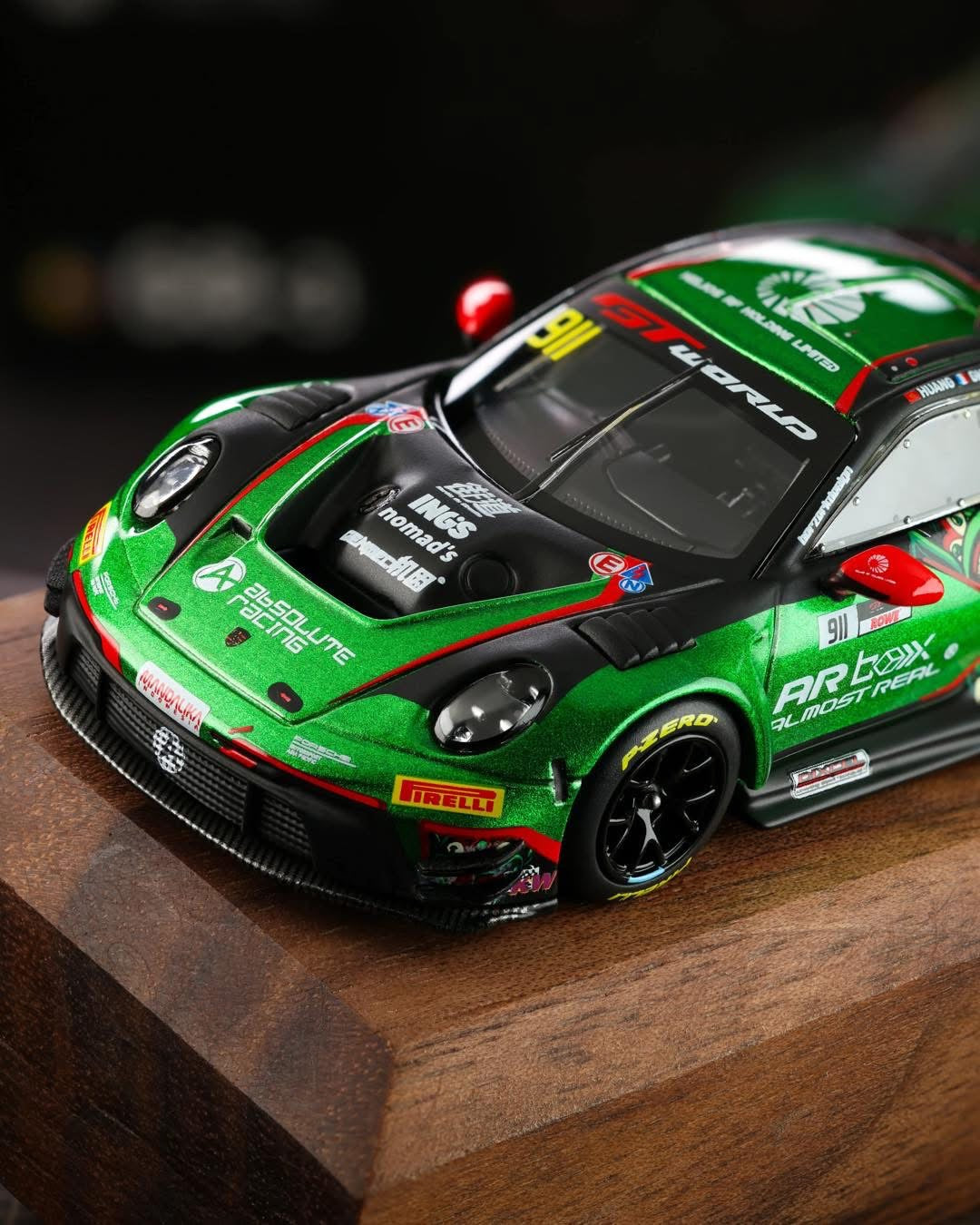 AR Box 1:64 Alloy Model! Licensed Porsche product, 992 GT3 R Track Edition