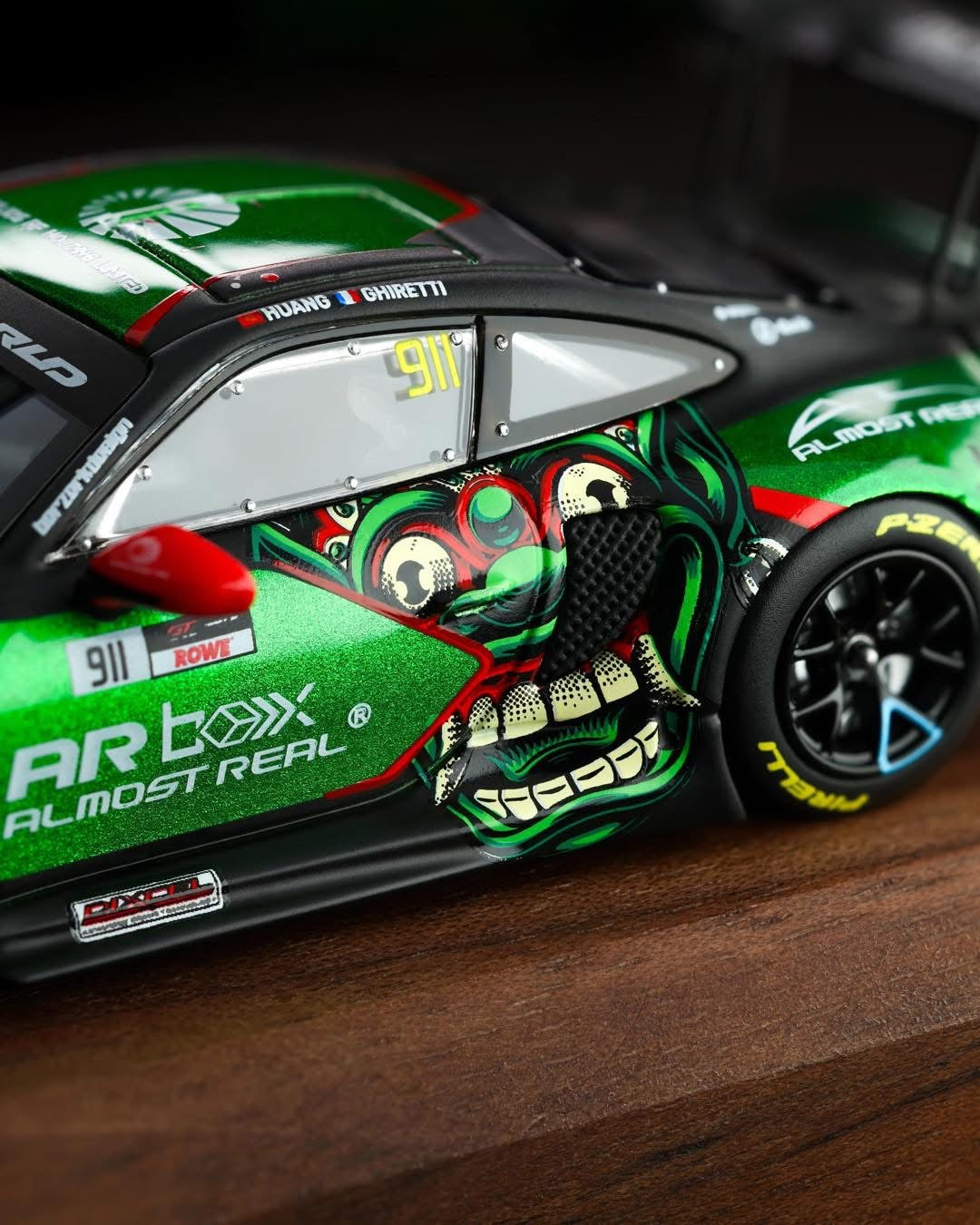 AR Box 1:64 Alloy Model! Licensed Porsche product, 992 GT3 R Track Edition