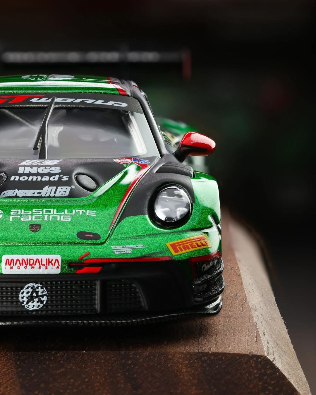 AR Box 1:64 Alloy Model! Licensed Porsche product, 992 GT3 R Track Edition