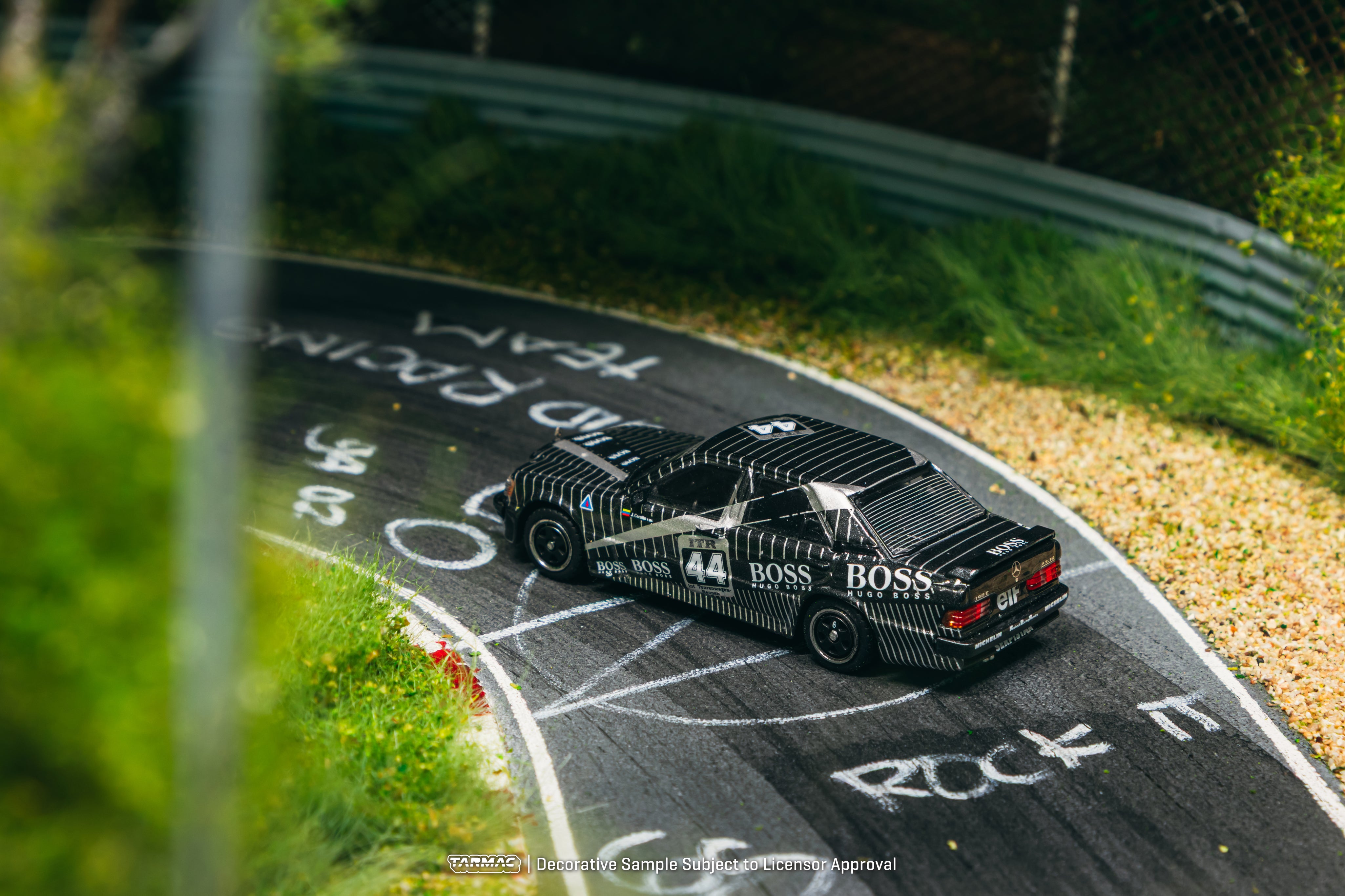 Tarmac Works - Mercedes-Benz 190 E 2.3-16 DTM 1988 Johnny Cecotto