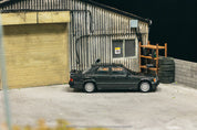 1:64 梅赛德斯-奔驰 190 E 2.3-16 -蓝黑色金属漆 -TARMAC WORKS
