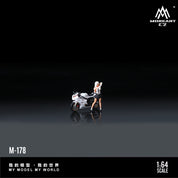 MoreArt 1:64 雅马哈 R6 白衣女孩摩托车树脂模型