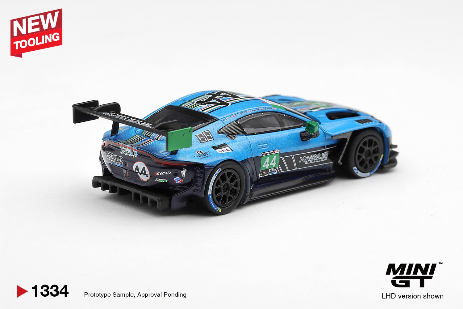 MINIGT 1/64 阿斯顿·马丁 Vantage GT3 Evo #44 Magnus Racing2025 IMSA 戴通纳24小时耐力赛