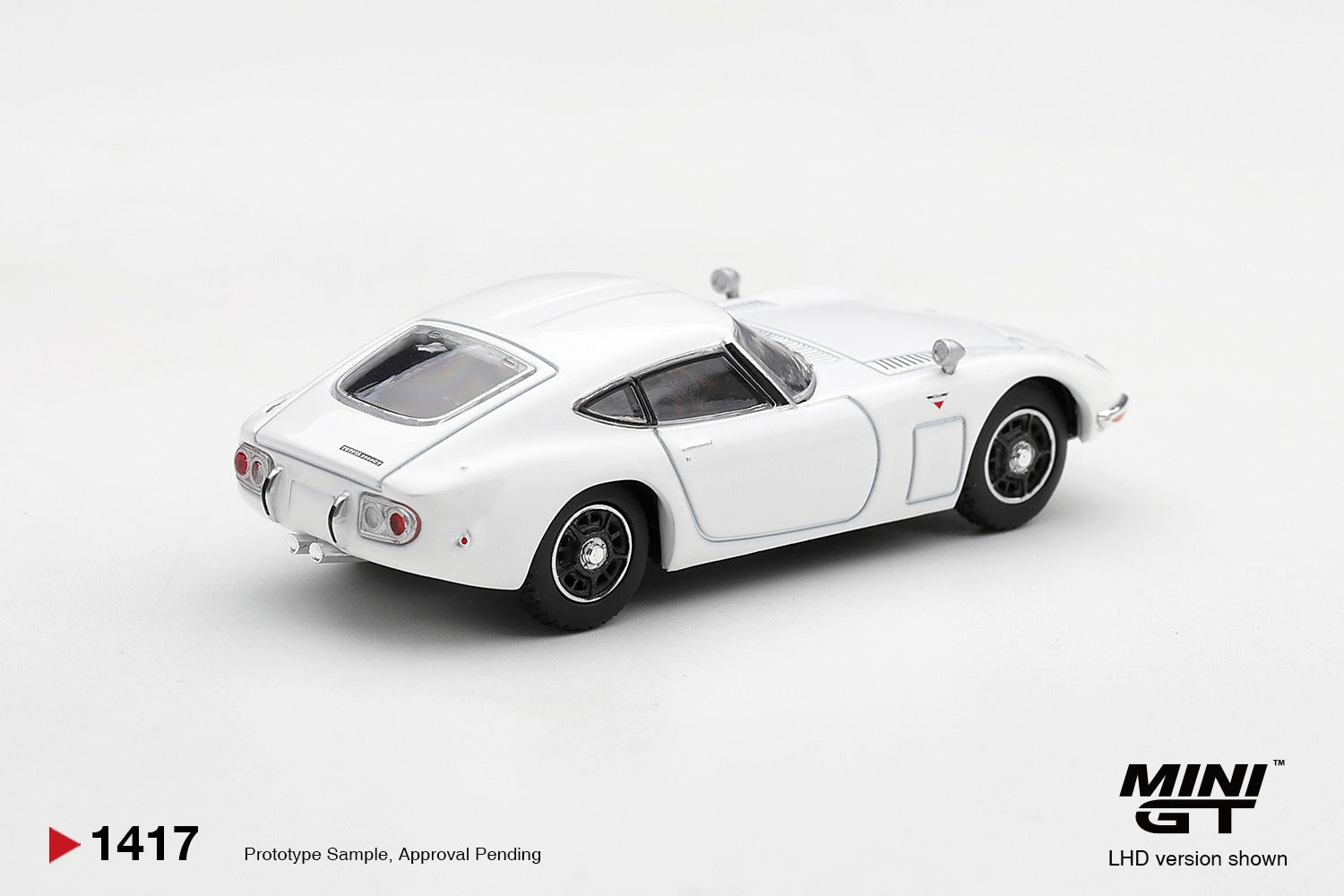 MINIGT 1/64 Toyota 2000GT Pegasus White