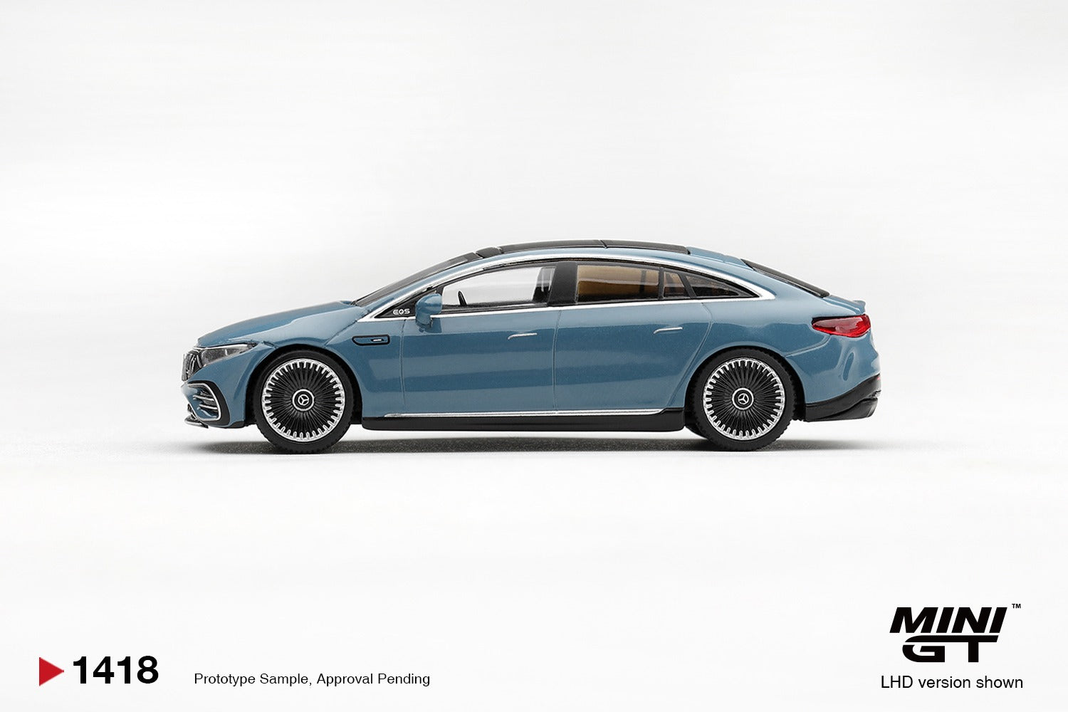 MINIGT 1/64 Mercedes-AMG EQS 53 Blue